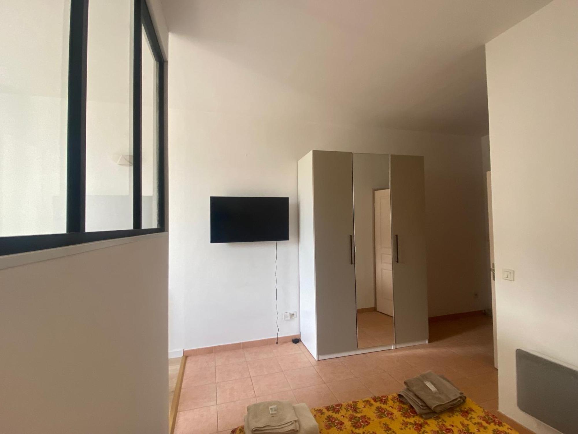 Joli Studio En Centre-Ville 科尔特 外观 照片